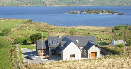 5 * loma-asunto näköalalla Lough Currane -kadulle. Ilmainen WiFi lähellä Hogs Head -golfkenttää