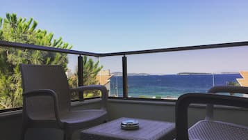 Deluxe Room, Sea View | Balcony
