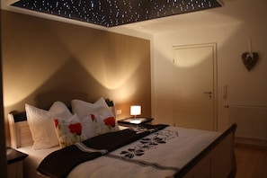 4 chambres, fer et planche à repasser, lit parapluie, Wi-Fi