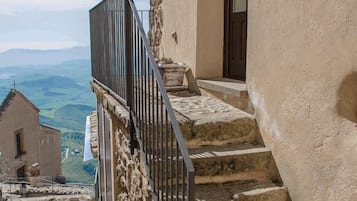 Apartamento, 2 camas individuales, vistas al lago (Pirandello) | Vistas desde la habitación