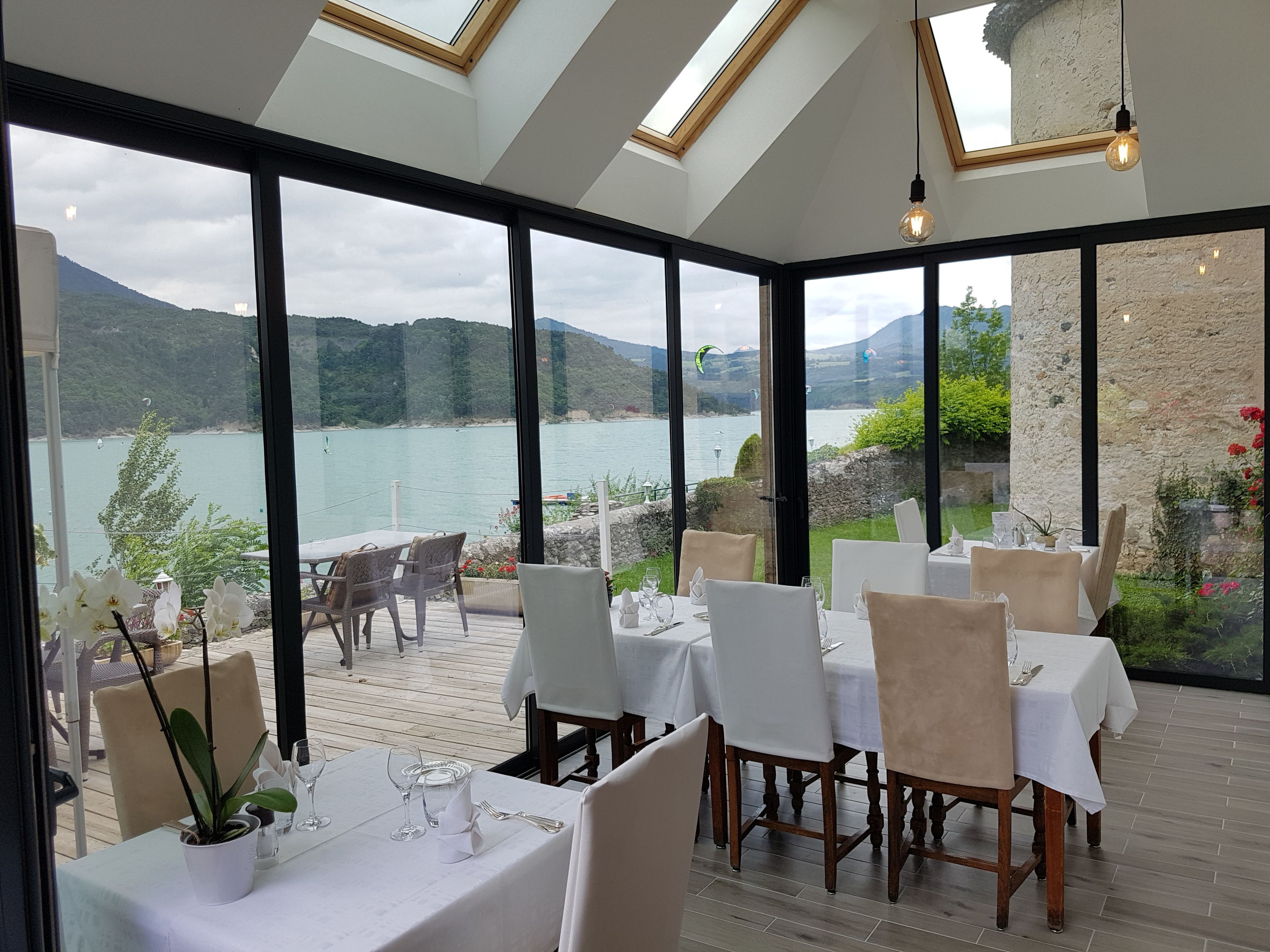 daily buffet breakfast (eur 14 per person)