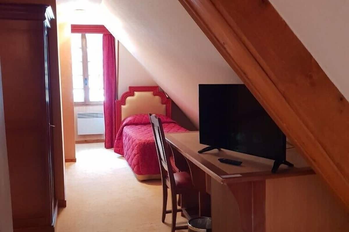 room (château) | room amenity