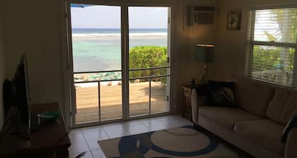 Snorkelers & Divers Paradise-Cayman Brac-2 Bedroom On Beach With Deck