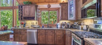 Powder Moon Luxury Home, Stunning 5 Bed 4 bath property