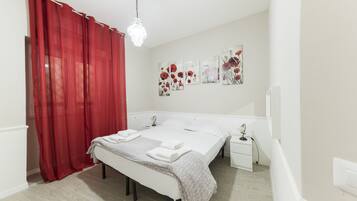 公寓, 1 间卧室 | 1 多间卧室、办公桌、熨斗/熨衣板、婴儿床