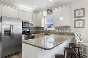 Dishwasher, dining tables - Sandy Bottoms - Miramar Beach, Heated Community Pool, Steps to the Beach! (Miramar Beach)