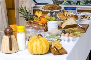 Gratis frukostbuffé varje dag