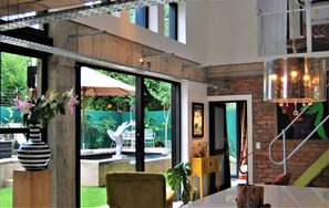 Lobby - The Bright House Villa (Oudtshoorn)