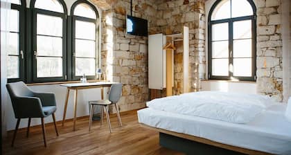 ALTES SPITAL Hotel Café Bar Restaurant