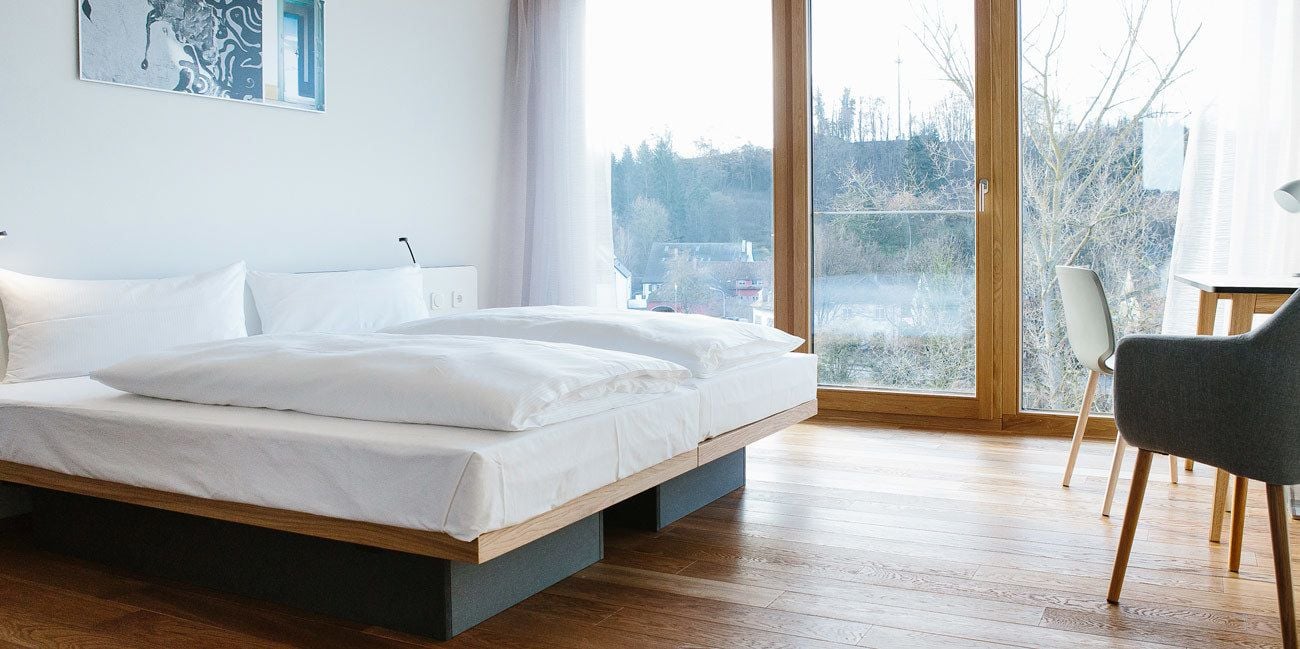 hypo-allergenic bedding, desk, soundproofing, free wifi