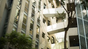 Exterior - Bossa Nova Beirut Hotel (Sin El Fil)