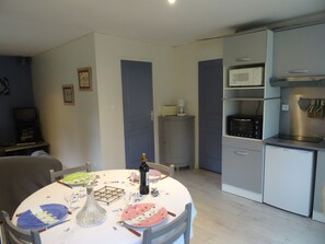 Dining - In a remarkable site, beautiful sea view (Pénestin)