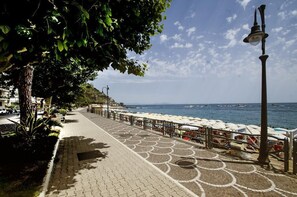 Beach nearby - Maiori Luxury B&B (Maiori)