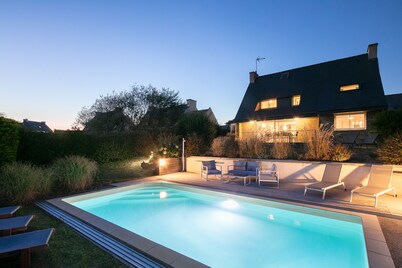 VILLA **** 10-12 PERS SECURE HEATED SWIMMING POOL SEASIDE BEACH 30 M AWAY