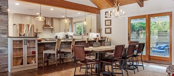 Vail mountain house! 5 bedrooms plus loft.  Hot tub!