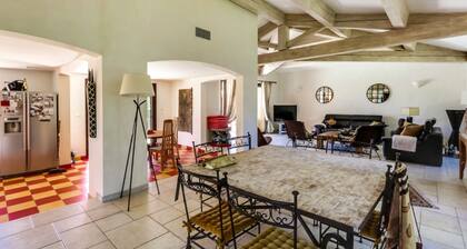 villa tropézienne luxueuse sur golf de beauvallon ,100 m des plages