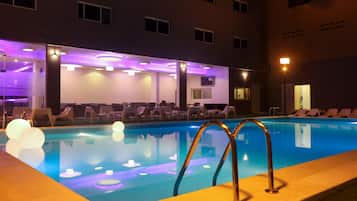 Piscina a l'aire lliure