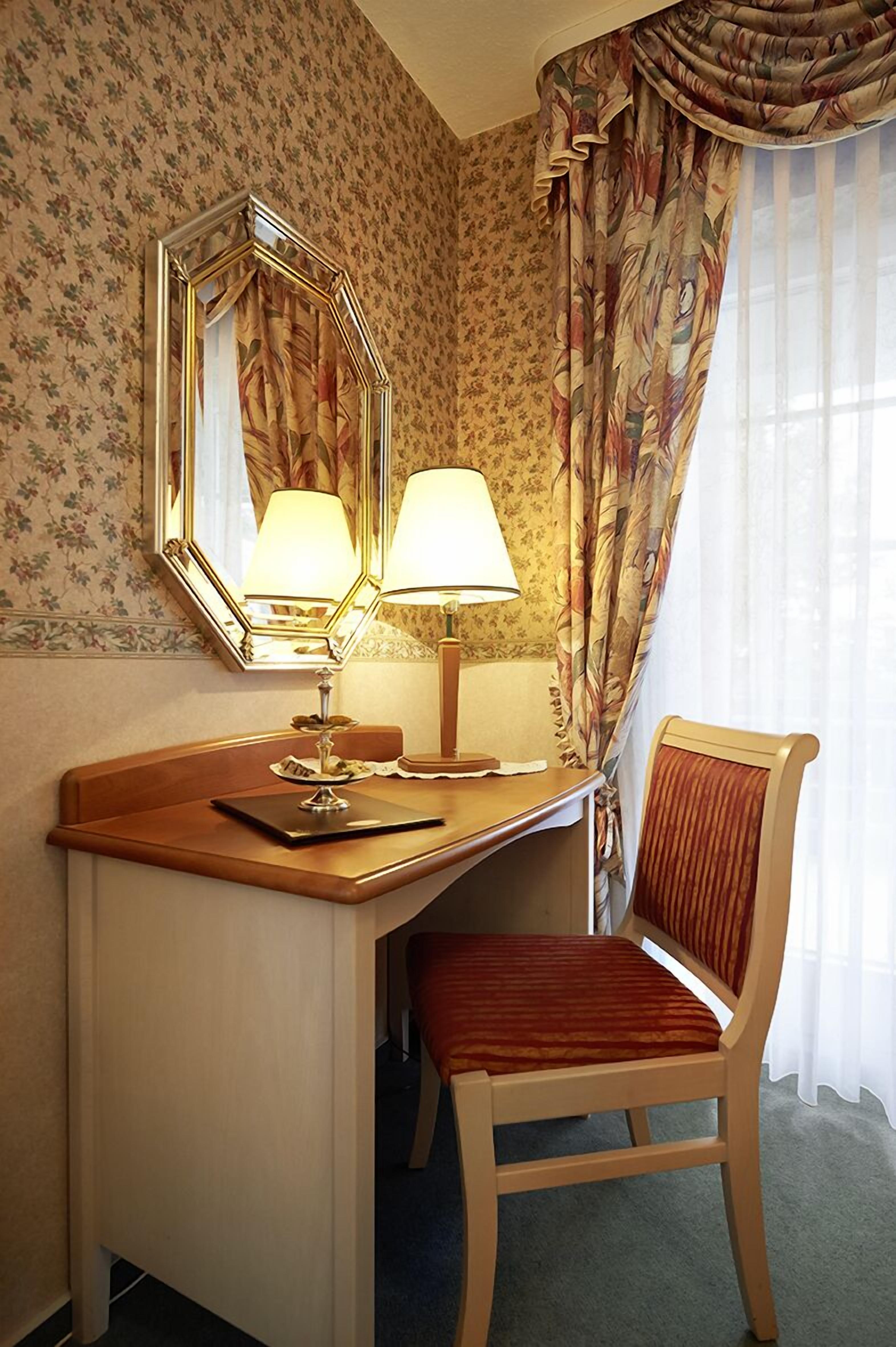 Room amenity