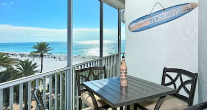 Spectacular Beach View! Right on Beach! Amazing views!!