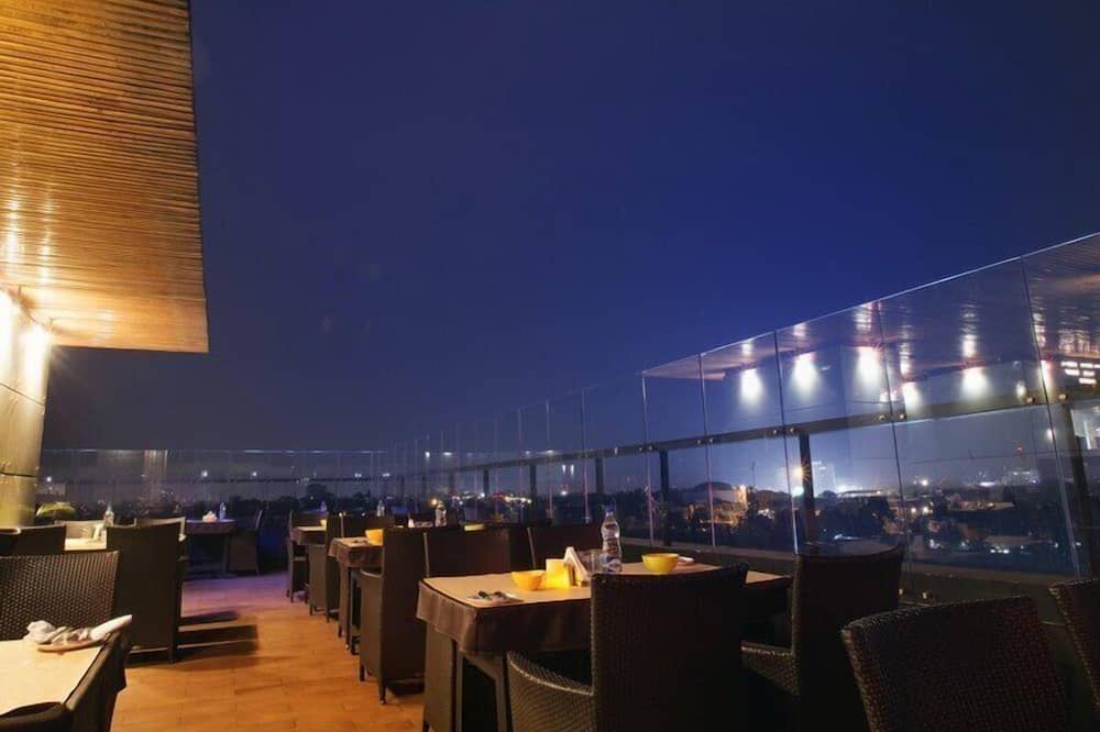 Hotel Heritage Inn - Karachery