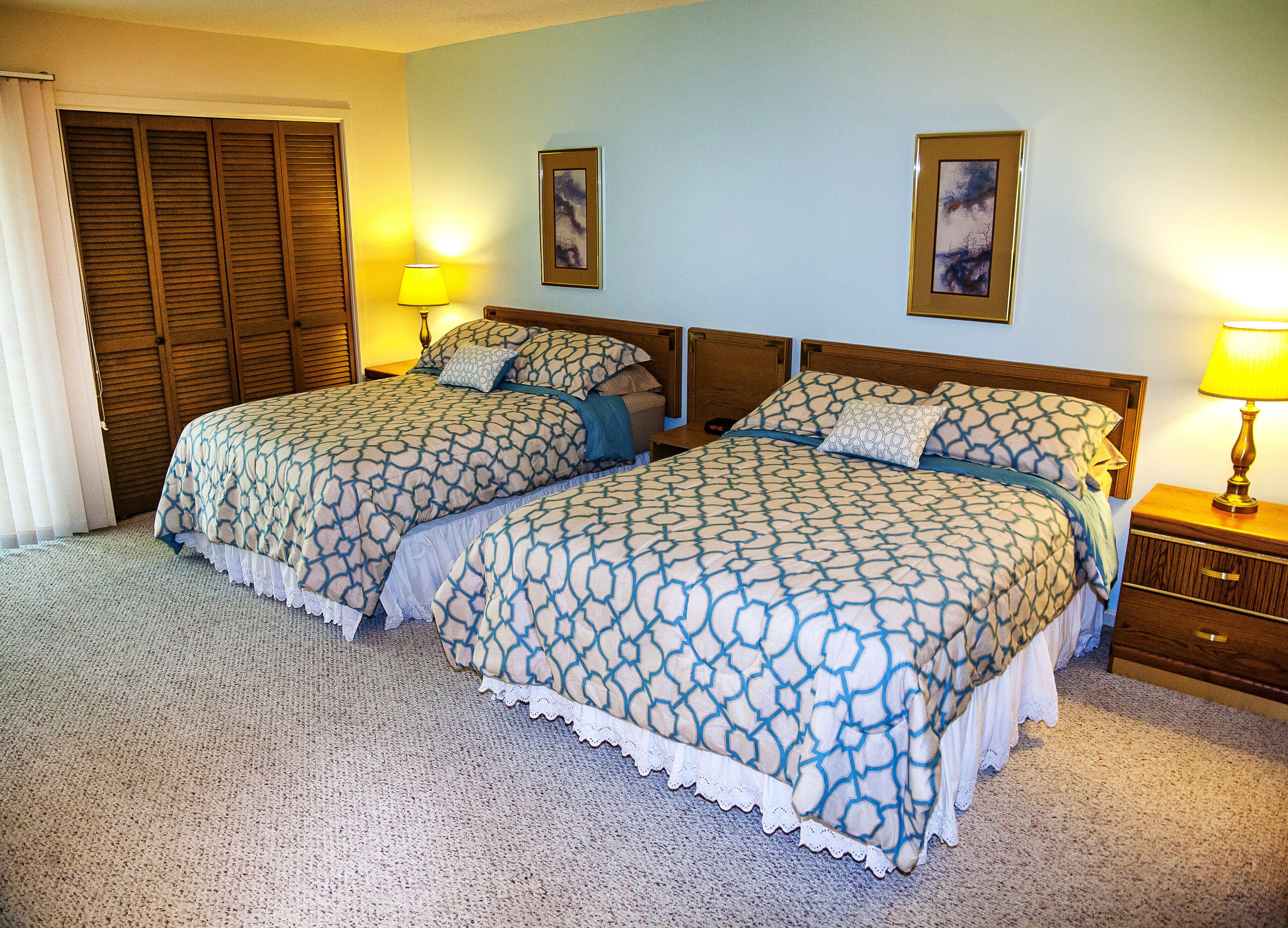 2 bedrooms, iron/ironing board, WiFi, bed sheets