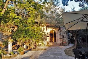 Outdoor dining - Fattoria La Tana della Volpe (Pacentro)