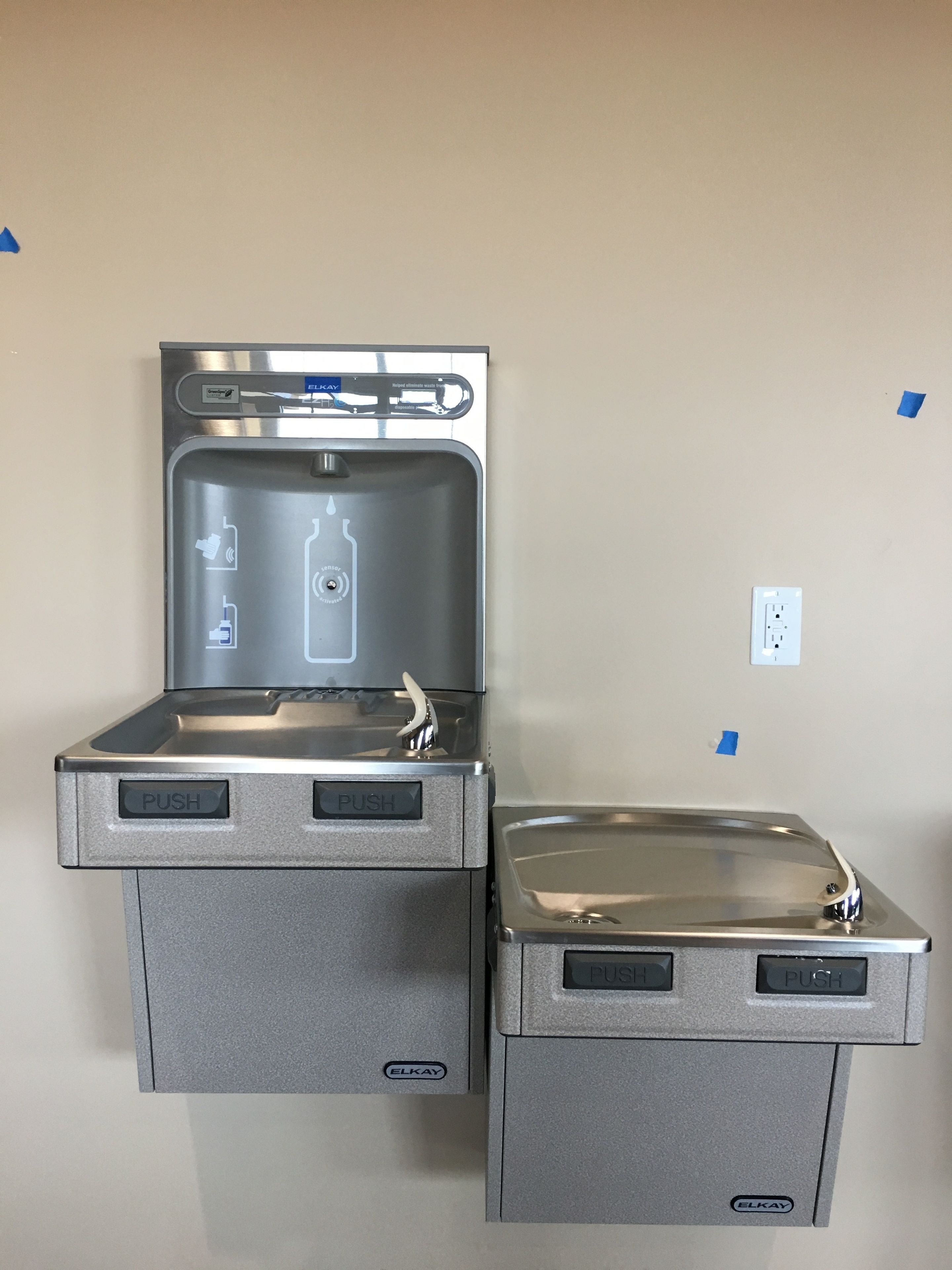 fridge, microwave, coffee/tea maker