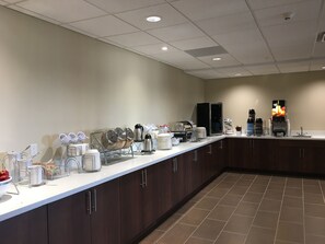 Free daily full breakfast 