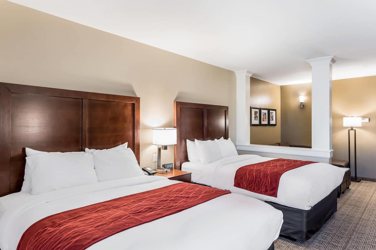 Ropa de cama de alta calidad, cubrecamas y escritorio