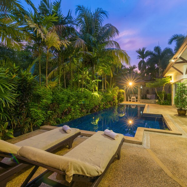 Terrace/patio - Lespalm Waterfall Pool Villa (Thep Krasattri)