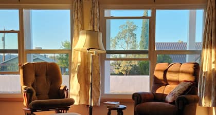 Labyrinth Retreat in Truth or Consequences Cozy and Comfortable Home for 4!!