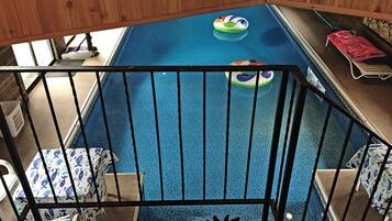 Alberca techada y alberca climatizada