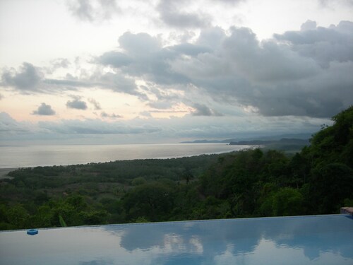 Sublime Obsession-Amazing Views & Sunsets on the Pacific Ocean