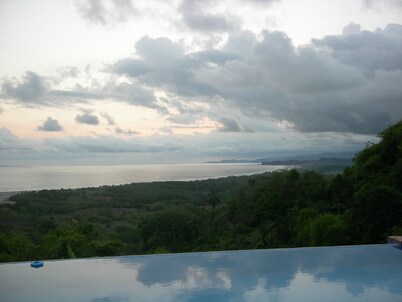 Sublime Obsession-Amazing Views & Sunsets on the Pacific Ocean