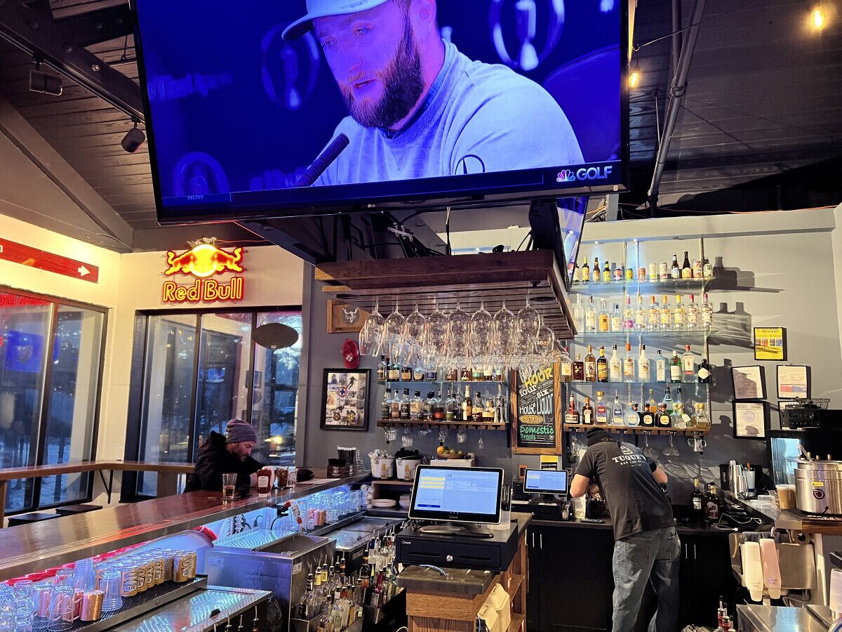 Bar (in der Unterkunft)