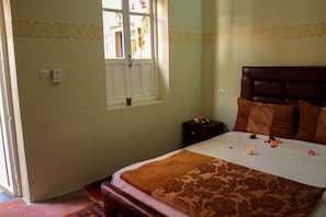 Economy Double Room | In-room safe, soundproofing, free WiFi, bed sheets - For You Hostel Marrakech - Adults Only (Marrakech)