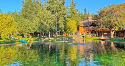 Gramma's 4BR Home, Lake, Wooded, Hot Tub, Swim, Swings, Gated Estate, Gorgeous