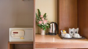 Superior Double Room with Ocean View | 객실 내 편의 시설/서비스
