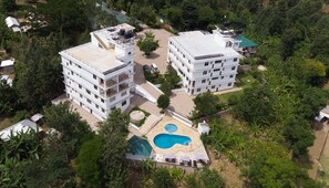 Exterior - Two Mountains Lodge (Arusha)