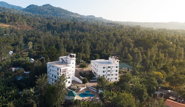 Exterior - Two Mountains Lodge (Arusha)