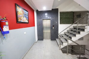 Interior - Capital 0 18693 Hotel Levanti (Gurugram)