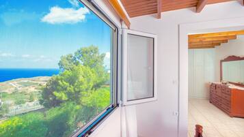 Vila, 3 quartos, piscina particular, vista para o mar | Vista para praia/oceano