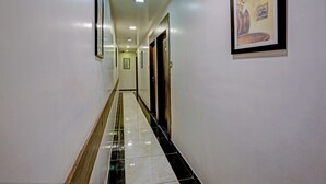 Lobby - OYO 18581 Hotel Blue Inn Residence (Mumbai)