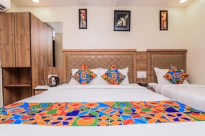 Soundproofing, free WiFi - OYO 18867 Shyam Palace (New Delhi)