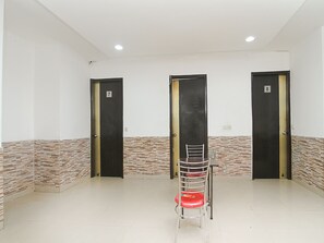 Interior - OYO 18851 Smart Signature (Gurugram)