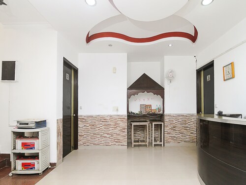 OYO 18851 Smart Signature