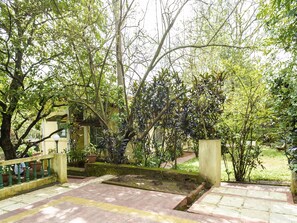 Terrace/patio - OYO 18864 Home Garden View Stay Lonavala (Mawal)