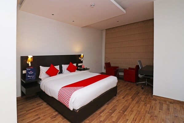 Premium bedding, free WiFi