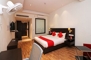 Premium bedding, free WiFi