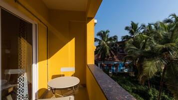 Double or Twin Room | Balcony
